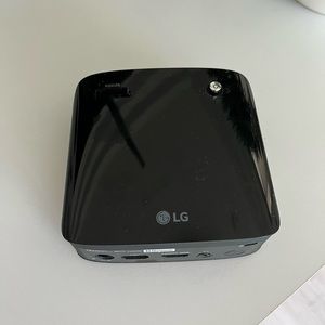 LG mini beam projector. LG PH150B